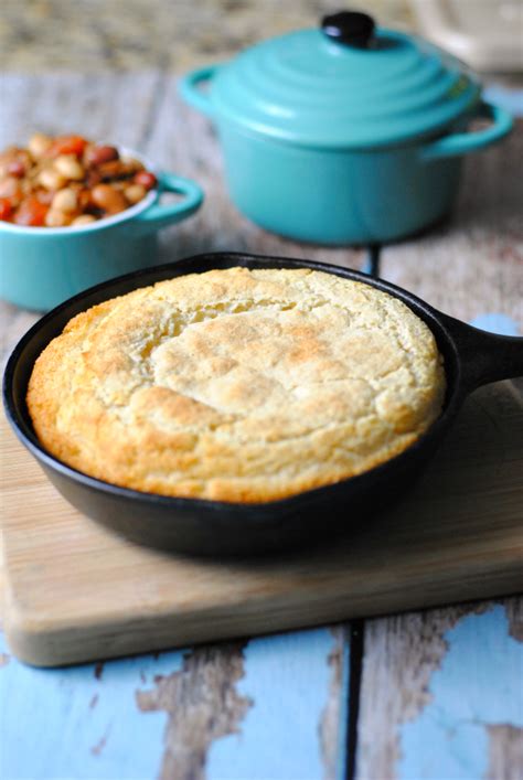 Just the best vegan cornbread, perfect for serving with chili. Southern Style Skillet Cornbread Recipe - Serendipity and Spice