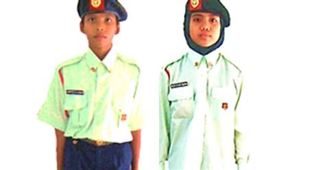 Kadet remaja sekolah menuju satu ikatan bersaudara bersatu menjulang keamanan negara menjayakan ilmu, iman dan amal. TKRS sk bukit kemuning 2: PAKAIAN DAN PERALATAN KADET ...