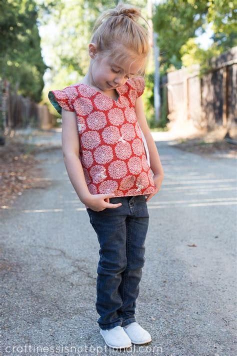 Free Pattern And Tutorial Reversible Wrap Top By Craftiness Is Not