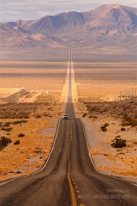 Long Desert Highway Justified Image Grid Premium Wordpress Gallery