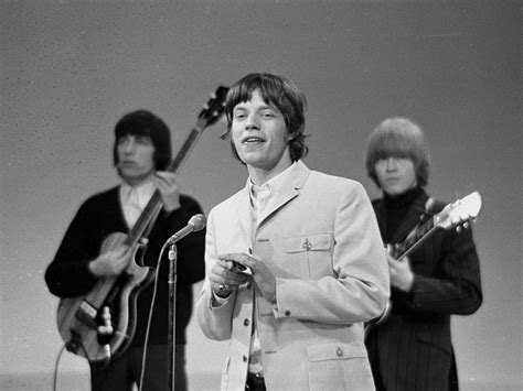 Mick Jagger Young Performing Canvas Ily