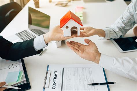 A Mortgage Advisor's Guide to Buying Your First Home