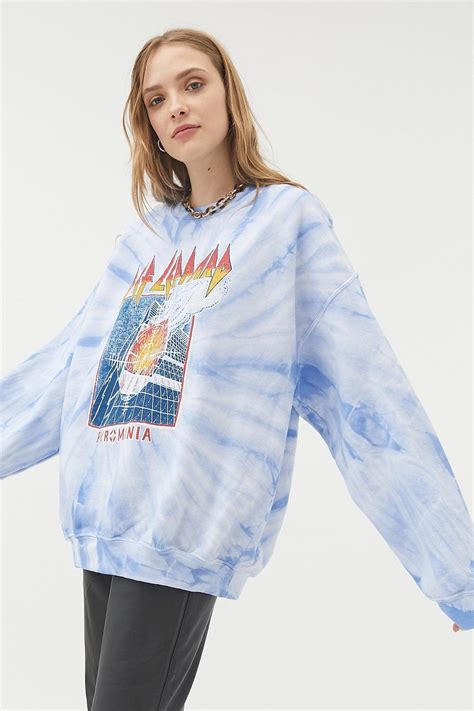 Agnes Gray Werbung Insel Urban Outfitters Sun Sweatshirt Vergeben