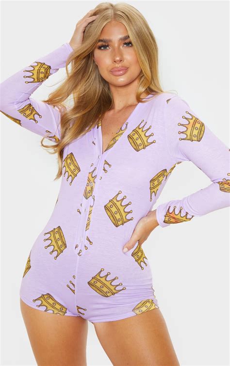 Lilac Queen Printed Pj Romper Prettylittlething Aus