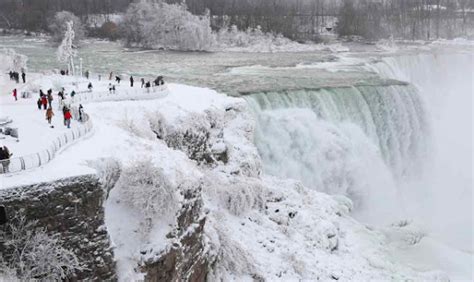 Breathtaking Photos Show Niagara Falls Frozen Into A Winter Wonderland