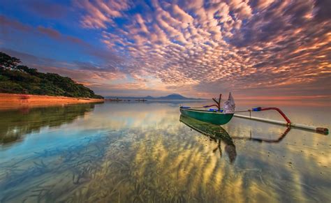 The Shores Of Bali Captured In Beautiful Seascapes By Bertoni Siswanto