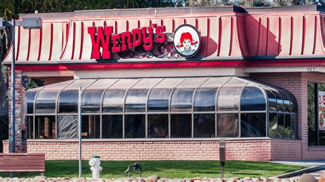 Wendys Founder Regretted Using Daughters Name For Fast Food Chain As