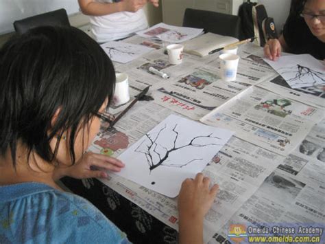 In the aug 2009, my wife asked whether i am interested in trying out chinese ink painting offer by confucius institute. Cultural lesson-Blowing Ink Painting,Omeida Chinese Academy