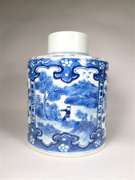 Chinese Vintage Porcelain Blue And White Tea Caddy Fine Art Ceramics