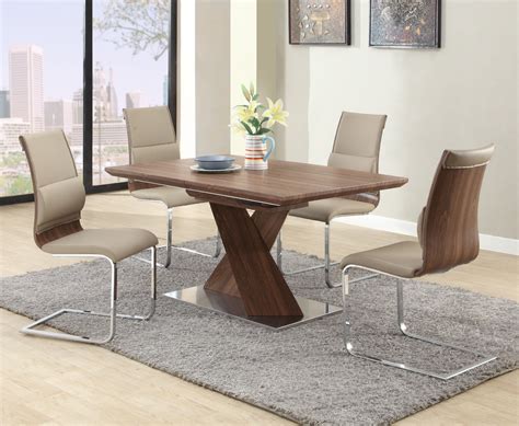 This blogger chose to pair her formal pedestal table with your basic contemporary chairs, which do look comfortable and practical, though i think i would lean for more modern and less contemporary. 9 visual vamp. Extendable in Wood Modern Dining Room Las Vegas Nevada CHBET