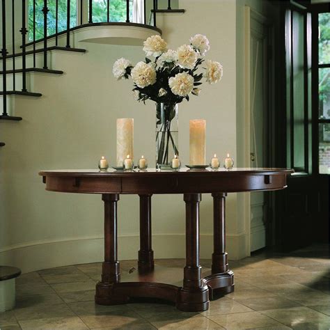 Love A Round Table In The Entryway Foyer Table Decor Entrance