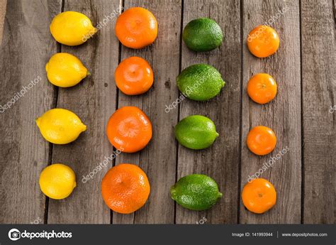 Fresh Citrus Fruits — Stock Photo © Sergpoznanskiy 141993944