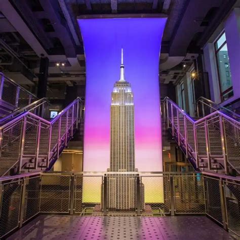 woman jumps from 86th floor of empire state building