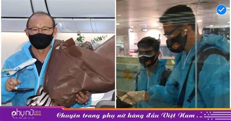Nhìn tuyển việt nam, hlv trưởng malaysia bất antuyển việt nam chốt chỉ tiêu: Máy bay chở đội tuyển Việt Nam từ UAE về nước có 2 ca mắc ...