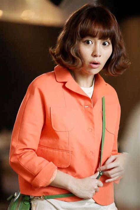Wavy Bobbed Lee Min Jung In “big” Couch Kimchi