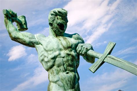 United Nations Photo Sculpture Let Us Beat Swords Into Plowshares