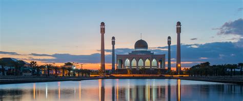 Idul adha merupakan hari raya islam yang diperingati sebagai hari libur nasional di indonesia. Aidiladha Disambut 1 Sept