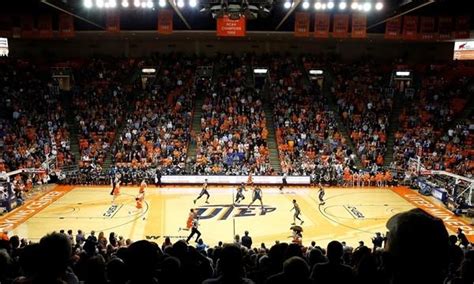Here are the top 10 most unique basketball court designs all over the globe. 9 of the most interesting court designs in college ...