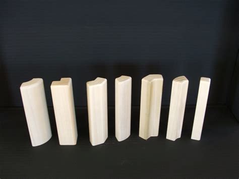 Corner blocks, plinth blocks, rosettes and other accessories are often used in conjunction with ornate mouldings. Corner Block Store