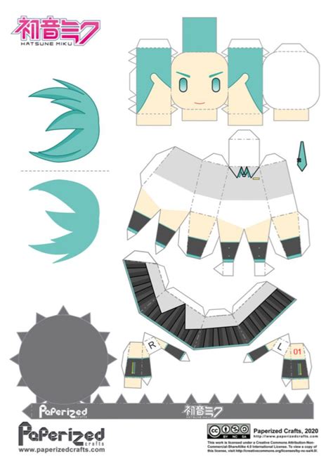 Hatsune Miku Papercraft 1