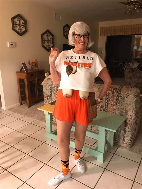 A Friends Retired Hooters Girl Costume R Halloween