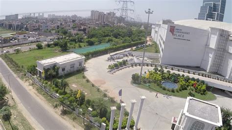 Commercial Property In Greater Noida Omaxe Mall Connaught Place