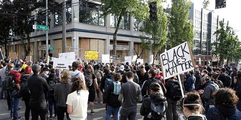 Seattle Protesters Declare Cop Free Zone After Police Leave Precinct