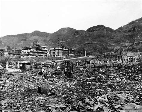 80 G 264911 Nagasaki Japan 1945