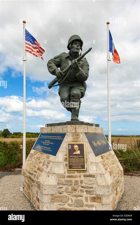 Statue Of Maj Richard Winters Who Led Paratroopers From Company E