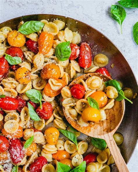 Cherry Tomato Pasta Fast And Easy A Couple Cooks