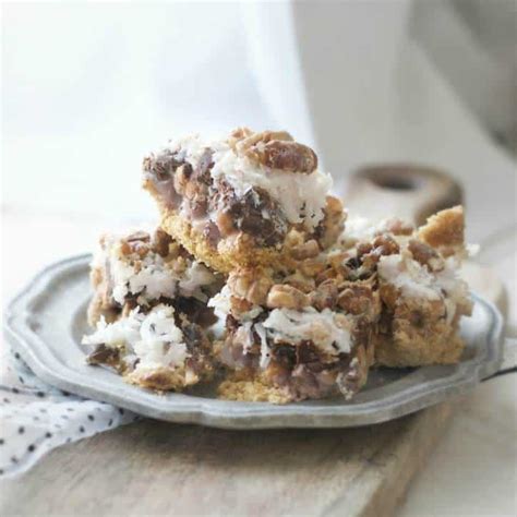 It would make a great addition to your easter celebration too. Seven Layer Pudding Dessert : 7 Layer Magic Bars The ...