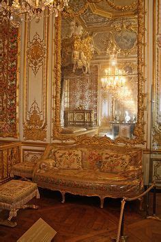 When louis xiv died, his body was displayed in this room for eight days. Versailles palace - Queen's bedroom 3 | Palace of ...
