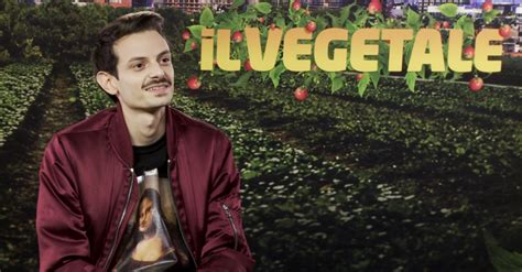 Un evento inatteso cambierà improvvisamente i ruoli. Fabio Rovazzi debutta al cinema con Il Vegetale: "Il ...
