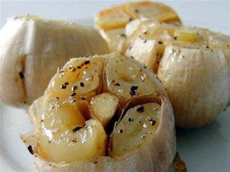 Seakan2 dia dh xlarat nk btahan. Yang Terjadi pada Tubuh Usai Menyantap Bawang Putih Bakar ...
