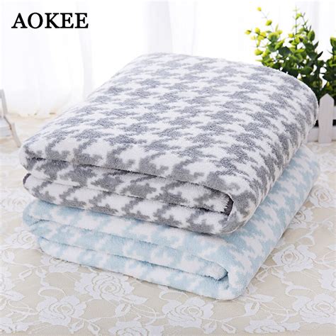 If you want to buy bath towels, you will look for towels that will be quick absorbent to water and long lasting.below are some of the best towels today. Microfiber Bath Towel Thick Soft 75*150cm Quick Dry Bath ...
