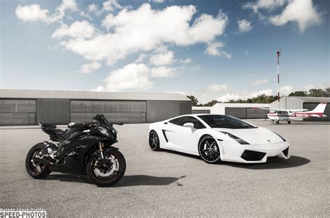 50 super bikes of 2010 hq wallpapers. Pic Of The Day: Superbike and Lamborghini Gallardo ...