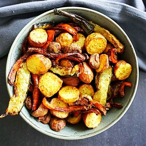 Read on to find out what i will and won't be making again. airfryer krieltjes en groenten | Geroosterde krieltjes ...