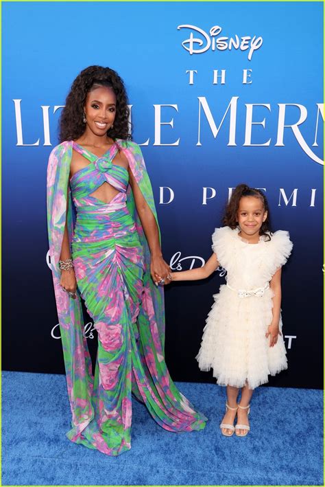 chloe bailey ski bailey and ddg support halle bailey at the little mermaid premiere photo
