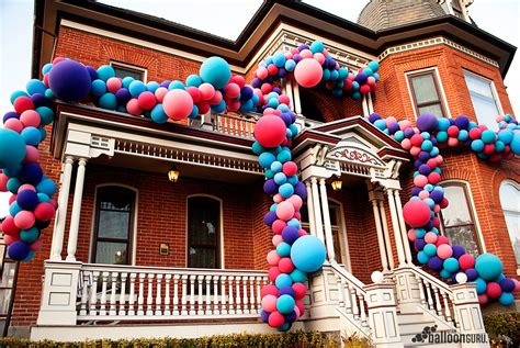 Beautiful Organic Balloon Arch On A House Utah Balloon Guru