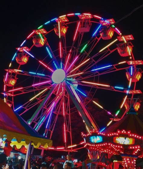 The ferris wheeled is reminiscent of the giant illuminated ferris wheel located in yokohama, the cosmo clock 21, a possible source of inspiration for the device. Aesthetic ferris wheel | My arts, Scene, Ferris wheel