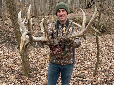 Ohio Hunter Finds A Massive 233 Inch Deadhead Buck Outdoor Life