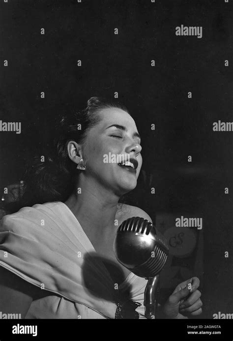 portrait of ann hathaway café society downtown new york n y between 1946 and 1948 stock