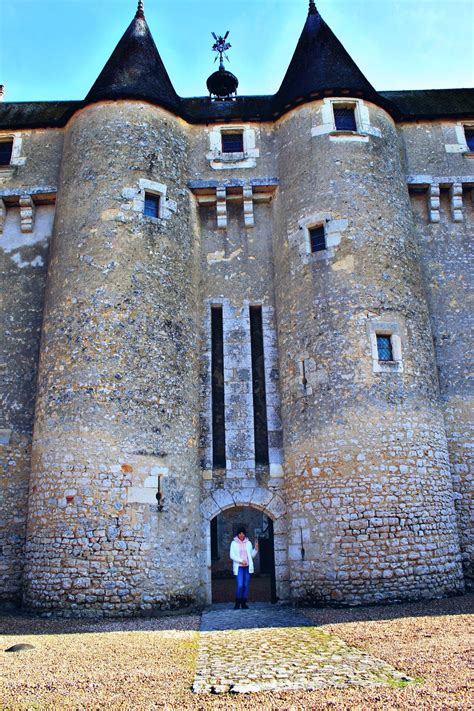 Guests are advised to book in advance. Chateau de Fougères-sur-Bièvre - pays de la Loire (With ...