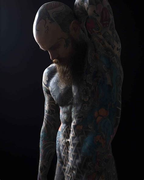 We would like to show you a description here but the site won't allow us. From head to toe - Sylvain Hélaine