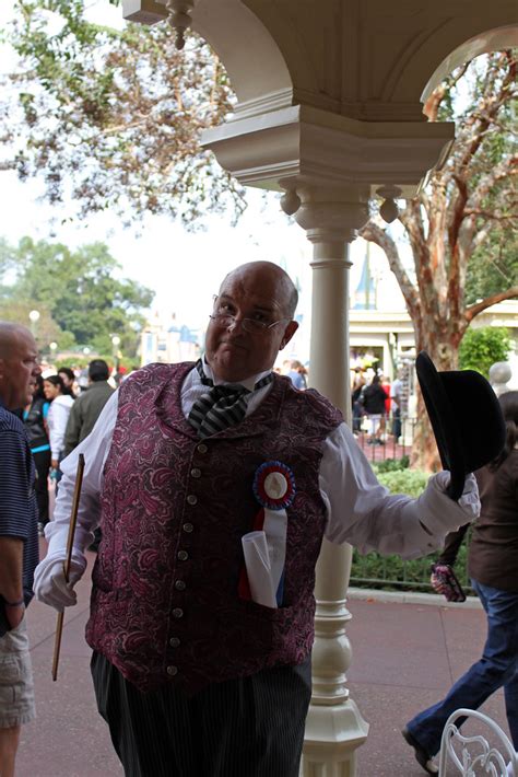 Meeting Dewey Cheatem Magic Kingdom Walt Disney World Fl Flickr