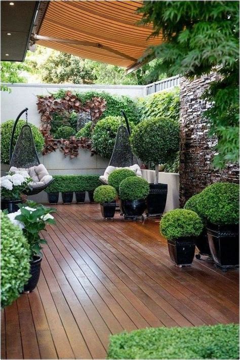 It is easy to follow and see what is going on. 35 Beautiful Modern Small Backyard Design Ideas in 2020 | Courtyard gardens design, Small ...