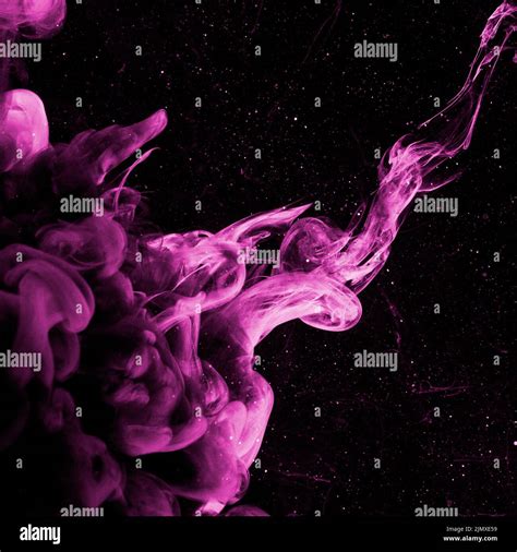 Abstract Purple Haze Dark Liquid Stock Photo Alamy