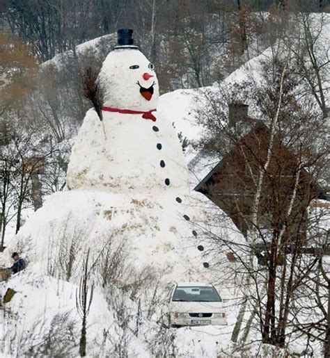 30 Of The Most Creative Snowmen Youve Ever Seen Snow Addiction