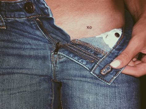 Cute And Small Hip Tattoos For Girls