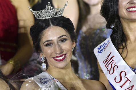 Miss Staten Island Banned From St Patricks Day Parade After Coming Out As Bisexual